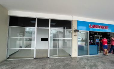 Local Comercial en Renta – Plaza del Sol | Barbasquillo, Manta