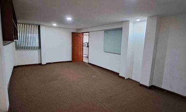 Departamento en renta con espacio adicional ideal para home office | Residencial Acueducto de Guadalupe |  Calle cerrada