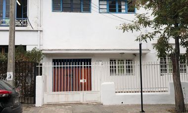 Hermosa casa patrimonial comercial