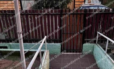 Se Arrienda Casa de dos pisos