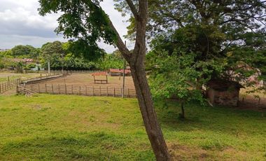 finca con casa de venta en calceta