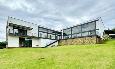 Venta de Casa en la via Rionegro - La Ceja