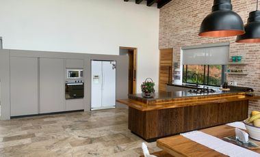 Venta de Casa en la via Rionegro - La Ceja