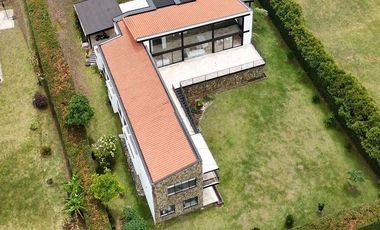 Venta de Casa en la via Rionegro - La Ceja