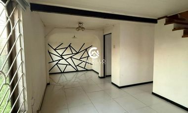 ARRENDAMOS CASA EN VILLA GALICIA