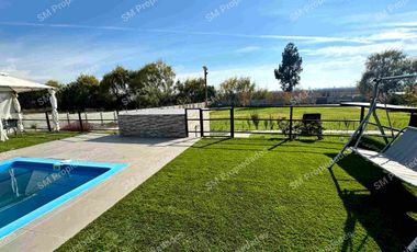 Exclusiva residencia autosustentable en parcelación privada | Sector El Boldo, Curicó