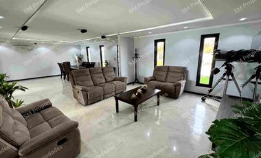 Exclusiva residencia autosustentable en parcelación privada | Sector El Boldo, Curicó