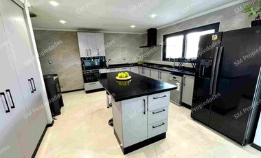 Exclusiva residencia autosustentable en parcelación privada | Sector El Boldo, Curicó