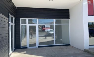 Se arrienda Local Comercial u oficina, en edificio Walk de  Anibal Pinto