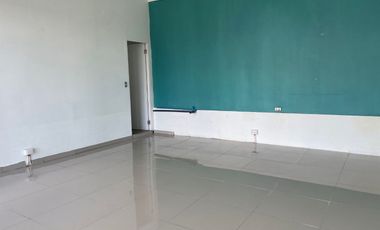 Se arrienda Local Comercial u oficina, en edificio Walk de  Anibal Pinto