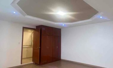 Casa de 3 habitaciones en renta , cerca de la Av. Ordóñez Lazzo