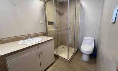 Casa de 3 habitaciones en renta , cerca de la Av. Ordóñez Lazzo