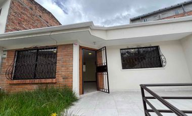 Casa de 3 habitaciones en renta , cerca de la Av. Ordóñez Lazzo