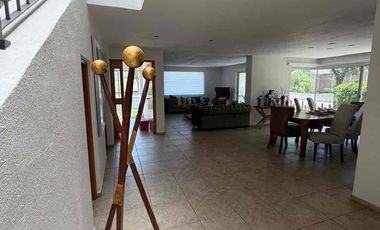 SE RENTA CASA EN VILLANTIGUA AMUEBLADA