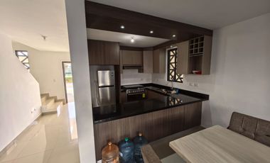 RENTA CASA AMUEBLADA FRACC PUERTA JARDIN RESIDENCIAL, APODACA N.L