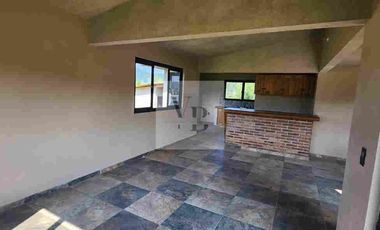 Renta de casa en Acatitlán con jardín