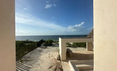 HERMOSA RESIDENCIA EN VENTA EN LA PLAYA DE SAN CRISANTO, YUC