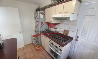 Hermosa Casa de Dos Pisos, 3 Dormitorios, 2 Baños, Villa Jardin del Sol, Comuna de Quilicura.