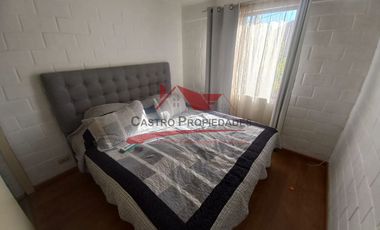 Hermosa Casa de Dos Pisos, 3 Dormitorios, 2 Baños, Villa Jardin del Sol, Comuna de Quilicura.