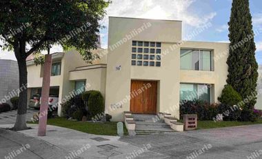 CASA EN RENTA EN VILLANTIGUA