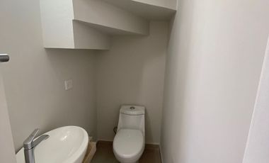 Casa en RENTA en Meseta, de 3 recámaras con alberca y seguridad 24/7