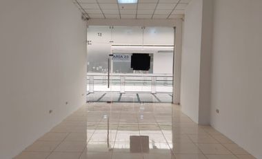 Local Comercial en Kennedy Norte, Edificio Corporativo, 70 m2,