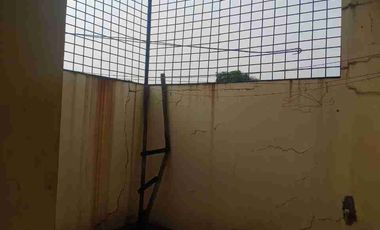 Disewakan dan Dijual Ruko Gandeng di pinggir jalan besar