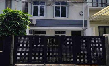 Disewakan Rumah Komplek Daerah Duren Tiga Jakarta Selatan