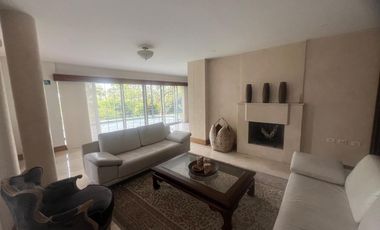 Casa Comercial en Arriendo en Loma de Los Benedictinos, Envigado Antioquia