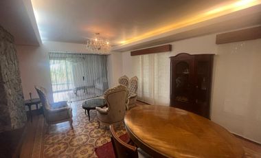 Casa Comercial en Arriendo en Loma de Los Benedictinos, Envigado Antioquia