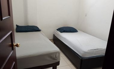 DEPARTAMENTO EN RENTA, AMUEBLADO CON 2 RECAMARAS, CON 4 CAMAS EQUIPADAS , CERCANO A LA ZONA INDUSTRIAL DE JILOTEPEC. (en segundo piso) Perfil para 4 p