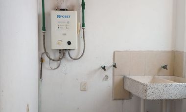 DEPARTAMENTO EN RENTA, AMUEBLADO CON 2 RECAMARAS, CON 4 CAMAS EQUIPADAS , CERCANO A LA ZONA INDUSTRIAL DE JILOTEPEC. (en segundo piso) Perfil para 4 p