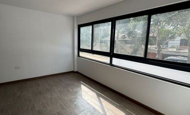 ALQUILER DE INMUEBLE EN SAN ISIDRO LIMITE CON MAGDALENA