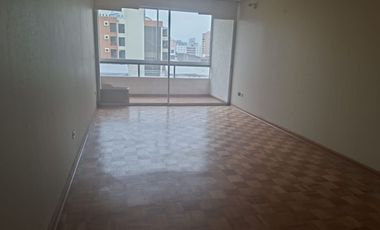Arriendo departamento en Viña del Mar, Central, a pasos del Metro y la Quinta Vergara