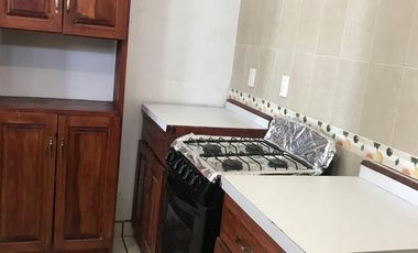 “DEPARTAMENTO EN RENTA, AMUEBLADO CON 3 RECAMARAS Y 4 CAMAS EQUIPADAS , CERCANO A LA ZONA INDUSTRIAL DE JILOTEPEC. (EN SEGUNDO PISO)