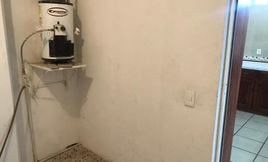 “DEPARTAMENTO EN RENTA, AMUEBLADO CON 3 RECAMARAS Y 4 CAMAS EQUIPADAS , CERCANO A LA ZONA INDUSTRIAL DE JILOTEPEC. (EN SEGUNDO PISO)