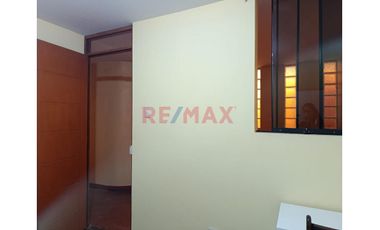 Se Alquila Habitacion En 2Do Piso Con Baño Independiente A Unas Cuadras De La Upn San Isidro Area 18M2, S/. 450.00 Soles