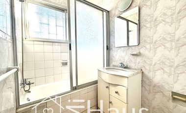 RECIEN REMODELADA CASA METRO PRINCIPE DE GALES 3D, 2B, EST. BODEGA 230 M2 TOTALES