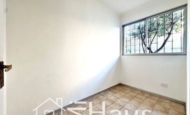 RECIEN REMODELADA CASA METRO PRINCIPE DE GALES 3D, 2B, EST. BODEGA 230 M2 TOTALES