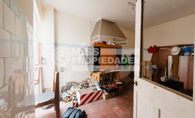 SE VENDE LOCAL COMERCIAL – CAPITÁN CARLOS CONDELL