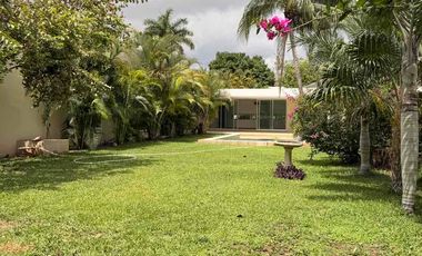 Casa en Renta, Una Planta, Club de Golf La Ceiba 5 (afuera) Mérida Yuc.