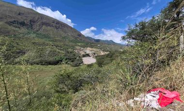OPORTUNIDAD Propiedad de venta en Yunguilla Santa Isabel sector Naranjos. colinda con el Rio Rircay a 12 minutos de la vía Girón Pasaje