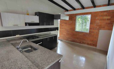 Renta Casa Campestre en Condominio Cerritos Pereira