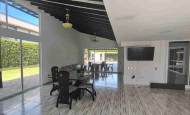Renta Casa Campestre Amoblada en Cerritos Pereira