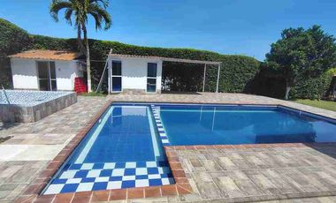 Renta Casa Campestre Amoblada en Cerritos Pereira