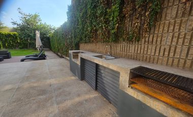 VENTA/RENTA DEPARTAMENTO PENTHOUSE, CONDOMINIO AIRA JURICA, QUERETARO