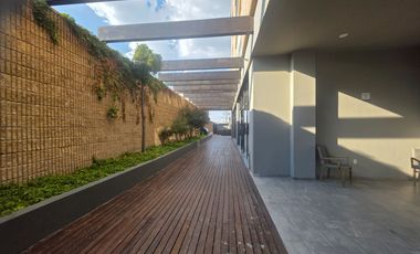 VENTA/RENTA DEPARTAMENTO PENTHOUSE, CONDOMINIO AIRA JURICA, QUERETARO