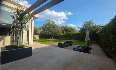 VENTA/RENTA DEPARTAMENTO PENTHOUSE, CONDOMINIO AIRA JURICA, QUERETARO