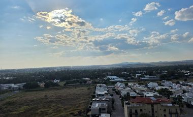 VENTA/RENTA DEPARTAMENTO PENTHOUSE, CONDOMINIO AIRA JURICA, QUERETARO