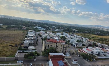 VENTA/RENTA DEPARTAMENTO PENTHOUSE, CONDOMINIO AIRA JURICA, QUERETARO